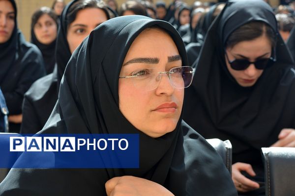 مهر زنگ روشنایی، امید و مقاومت