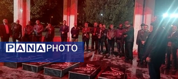 غبار روبی مقبره شهدای گمنام نیشابور