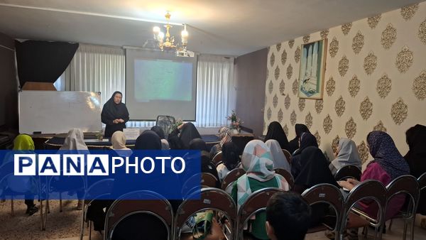 دومین کارگاه آموزش مقدماتی خبرنگاری در کانون تربیتی ۱۵خرداد ناحیه ٣مشهد