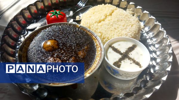 جشنواره غذاهای بومی محلی به‌مناسبت ایام‌الله دهه فجر در آموزشگاه علاقبندنیا ملارد