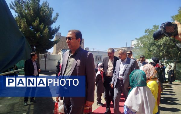 افتتاحیه آموزشگاه  سه کلاسه  دبستان دخترانه شهید نصرآبادی فیض آبادنیشابور 