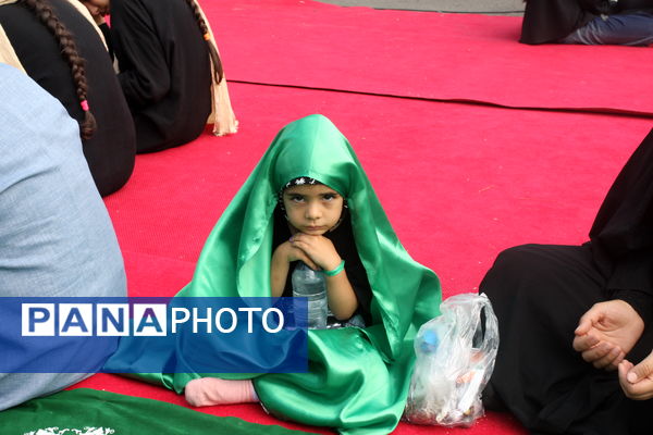 برپایی سفره حضرت رقیه(س) در زنجان
