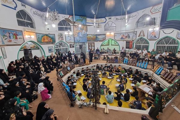 محفل انس با قرآن کریم در زورخانه باب‌الحوائج قائمشهر