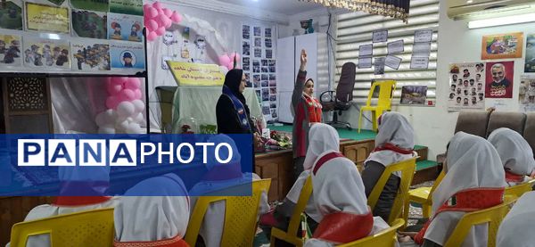 بازدید رئیس سازمان دانش‌آموزی از دبستان شاهد دختران