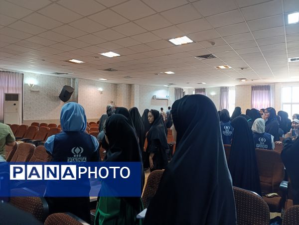 کارگاه خبرنگاری موبایلی با  مدیر عامل خبرگزاری پانا در مشهد 