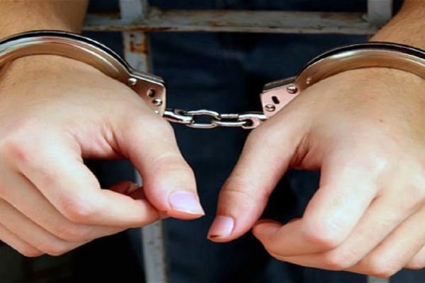 دستبند پلیس"قاینات" بر دستان سارق و مالخر 