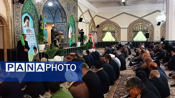 نماز عبادی سیاسی جمعه در زیارتگاه مدرس(ره)