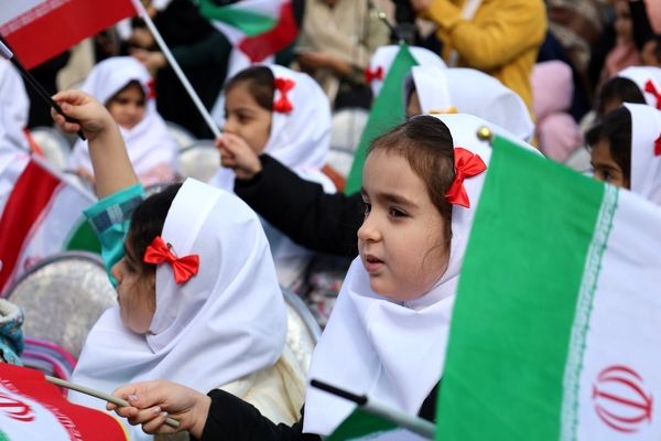 جشن شکوفه‌ها در آذربایجان غربی