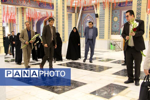 حضور معاون پرورشی و فرهنگی وزیر آموزش و پرورش در گلزار شهدای بجنورد