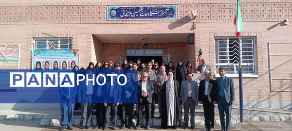 بازدید مدیران مدارس نیشابور از دبیرستان خاص فرهنگ مهر فاطمی