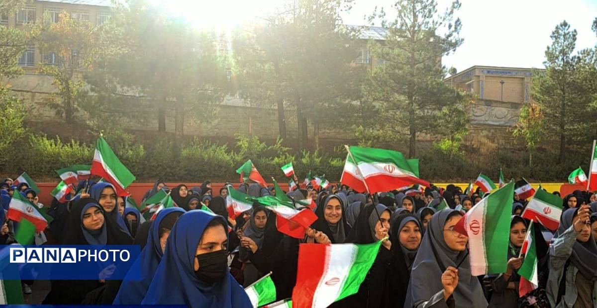 آغاز سال تحصیلی با یاد شهدا در مدرسه شاهد شهیده مهین حبیبی