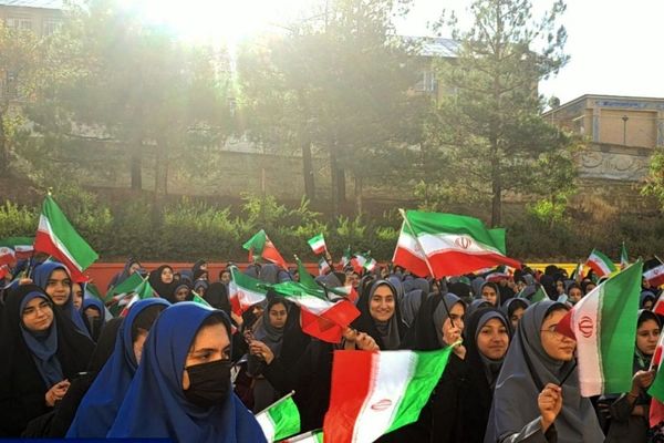 آغاز سال تحصیلی با یاد شهدا در مدرسه شاهد شهیده مهین حبیبی