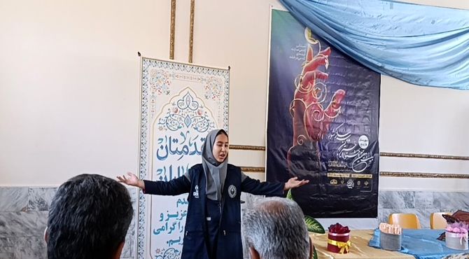 شاهنامه خوانی خبرنگار پانا در بیست وهفتمین جشنواره خیرین مدرسه ساز کشور