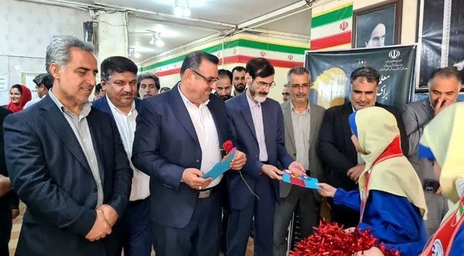 کاروان "سپاس‌معلم" راهی مدارس اهواز شد