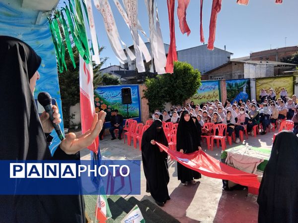 دبیرستان نجم میزبان پیکر یک شهید گمنام شد