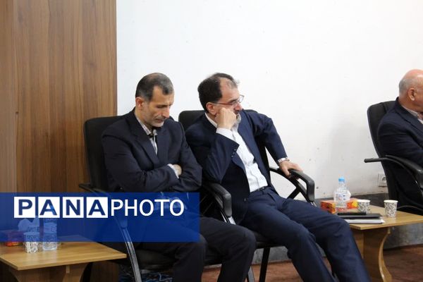 دیدار مدیران اجرایی مازندران با نماینده ولی‌ فقیه