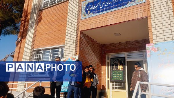 مراسم عزاداری ایام فاطمیه در دبیرستان نمونه مرحوم طاووسی شهرستان خلیل‌آباد 