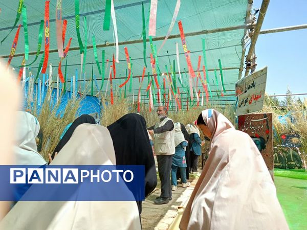 بازدید دانش آموزان دبستان سمیه از کنگره ملی شهید مدرس