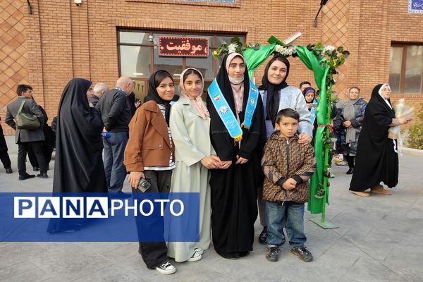 اعزام دانش‌آموزان دختر منتخب سازمان دانش‌آموزی استان اردبیل به سفر معنوی حج عمره مفرده 