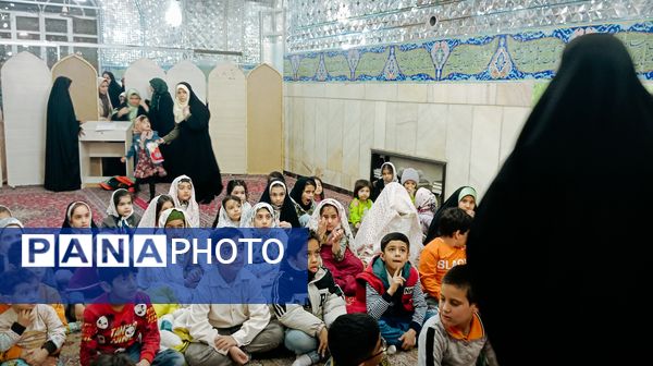 اجرای برنامه شاد برای کودکان در شهرستان کاشمر 