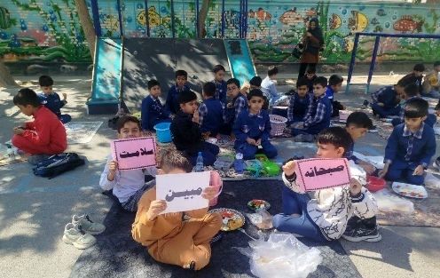 صبحانه سلامت در مدرسه پسرانه مبین شیروان