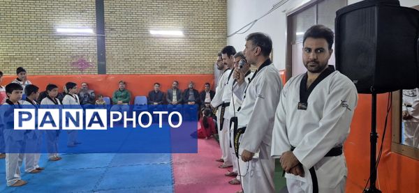 مراسم تجلیل قهرمانان تکواندوی استان خراسان رضوی از باشگاه دلاوران در کاشمر