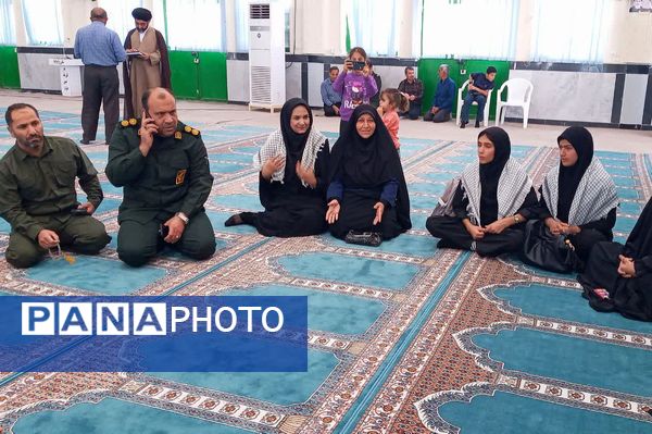 اجتماع بزرگ جوانان نقش آفرین و گام دوم انقلاب به‌مناسبت گرامیداشت هفته دفاع مقدس