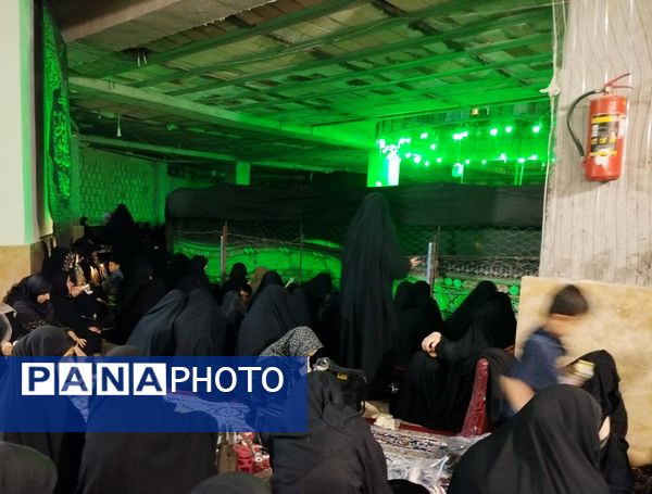 برگزاری مراسم شب سوم محرم به‌صورت باشکوه در مجمع انصارالحسین