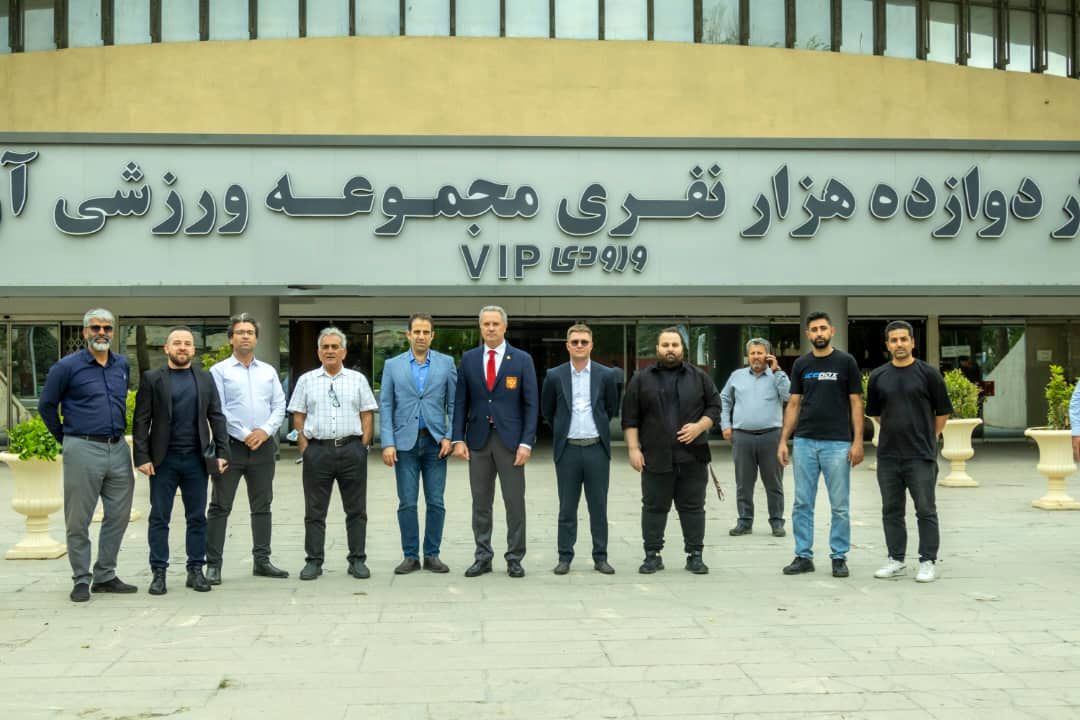 بازدید آناتولیویچ سوبوچ  از سالن 12 هزار نفری مجموعه ورزشی آزادی