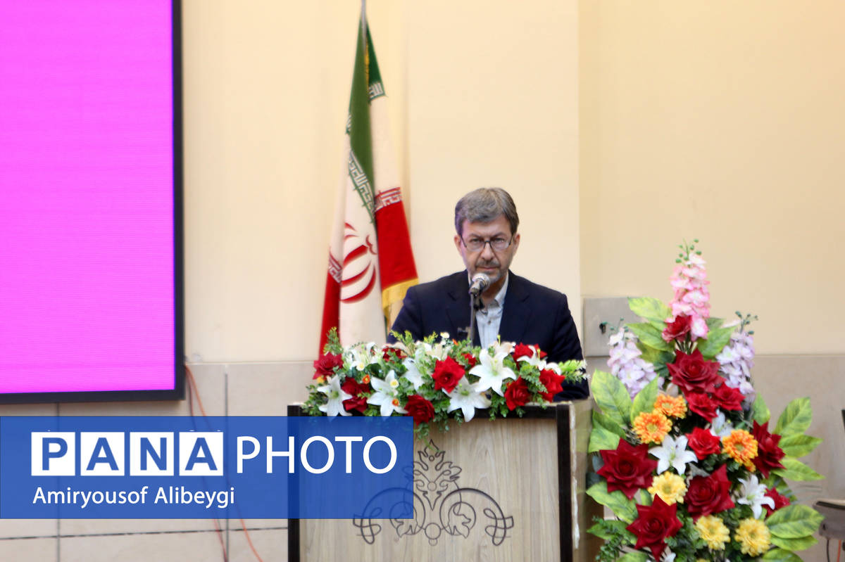 قدردانی استاندار اصفهان از فرهنگ مشارکت در مدرسهسازی کاشان