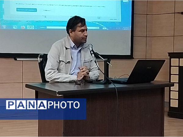 اولین گردهمایی دبیران و مدرسین درس تفکر و زندگی در کانون فارابی 