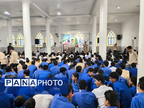 حضور پرشور نسل آینده انقلاب در راهپیمایی ۱۳ آبان سندرک