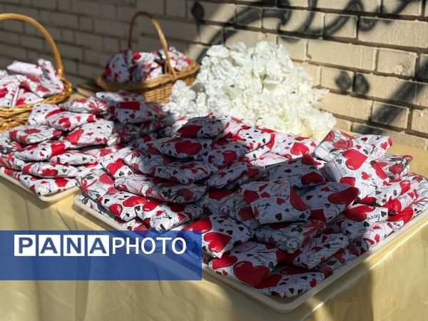 زنگ آغاز سال تحصیلی در سروستان نواخته شد