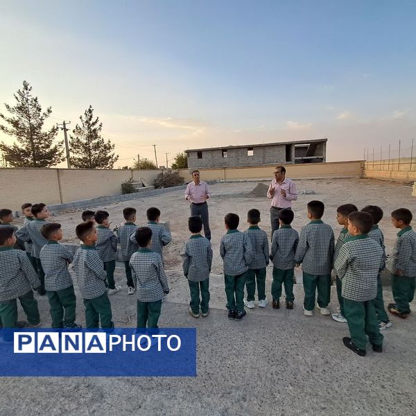 مراسم جشن شکوفه‌ها در مدارس ابرکوه