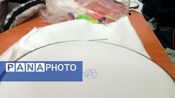 برگزاری کارگاه گلدوزی دانش‌آموزان پایه ششم دبستان لاله‌های انقلاب ناحیه 3 کرج 