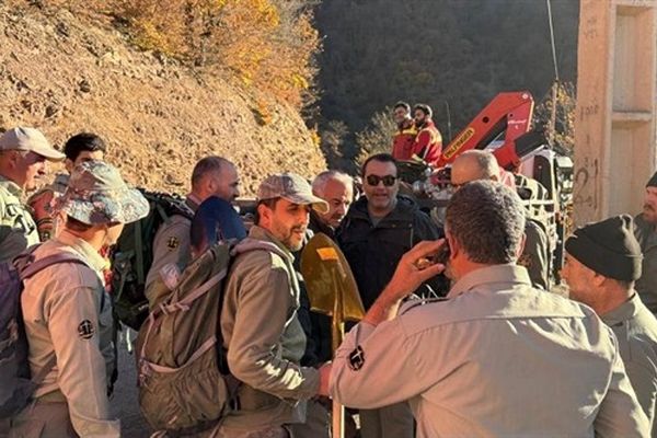 تقویت گروه‌های عملیاتی اطفای حریق الیت با اعزام محیط‌بانان از 4 استان