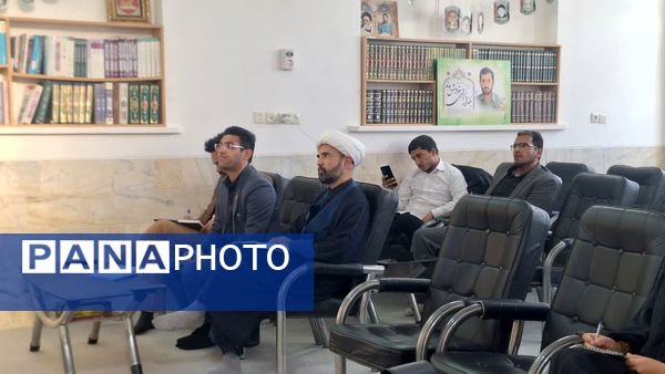 جلسه توانمندسازی معلمان پرورشی در مروست