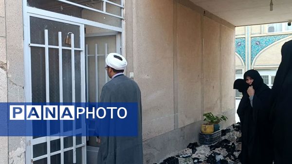 بازدید مسئولین اداره آموزش و پرورش از حوزه علمیه مکتب نرجس کاشمر