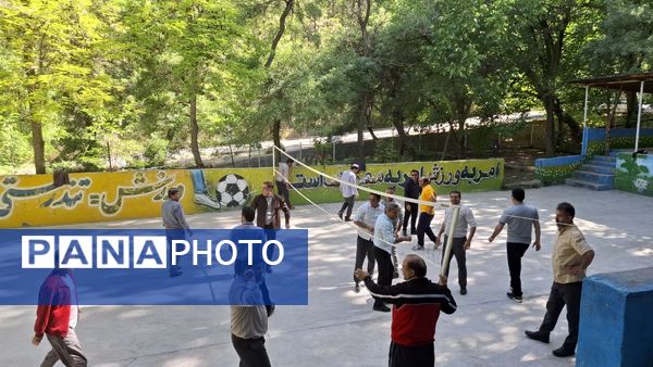 همایش پیاده‌روی کارکنان آموزش‌وپرورش کهگیلویه و بویراحمد به مناسبت هفته معلم و ولادت امام رضا (ع)