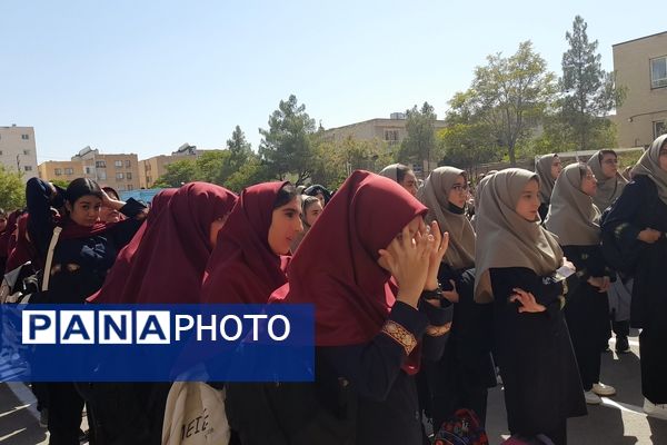 آیین بازگشایی مدرسه نورالهدی ناحیه هفت با همراهی دانش‌آموزان فعال و پر اشتیاق