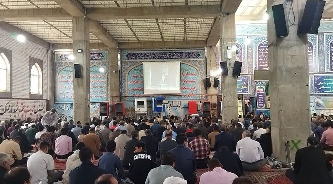 نماز جمعه با حضور دانش آموزان بسیجی نیشابور