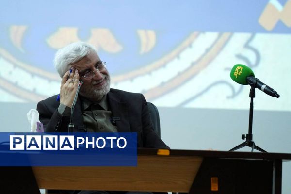 مراسم بزرگداشت روز معلم در دانشگاه فرهنگیان تهران