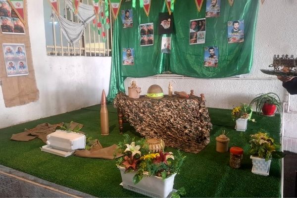 برگزاری جشن شروع سال تحصیلی و زنگ مهر در دبیرستان حدیث کساء خاورشهر ناحیه یک شهرری