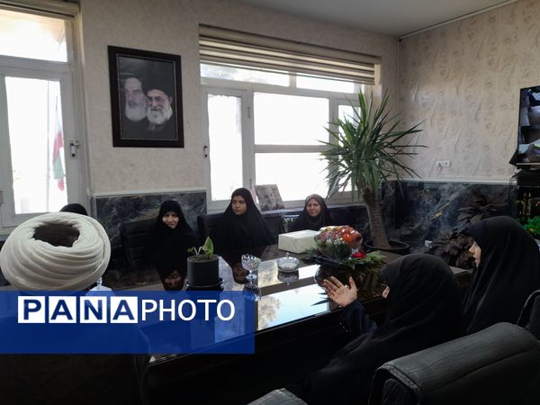 دیدار کادر مدرسه شاهد ارض اقدس با پرسنل نیروی انتظامی
