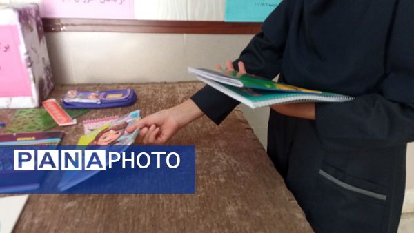 جشن عاطفه ها در دبیرستان دخترانه ی میرزا جعفر سروقد