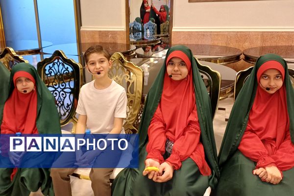 هفدهمین جشنواره مجمع خیرین مدرسه‌ساز شهریار در تالار شباهنگ شهریار برگزار شد 