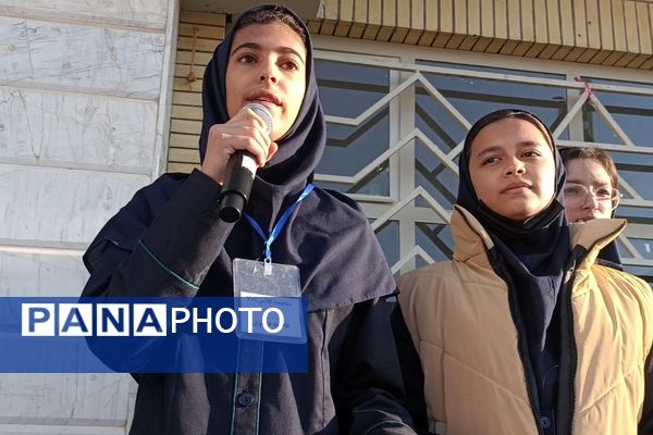 انتخابات شورای دانش آموزی در دبیرستان مهر نیشابور