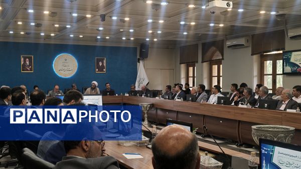 آیین رونمایی از پوستر بیست‌وهفتمین جشنواره خیرین مدرسه‌ساز استان اصفهان