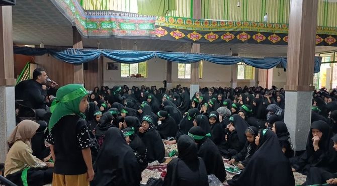  در عزای دخت سه‌ساله‌ی کربلا، دل‌ها خیمه‌سوز شد