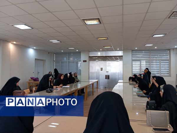 انجمن‌های اسلامی یکی از ثروت‌های جمهوری اسلامی اند